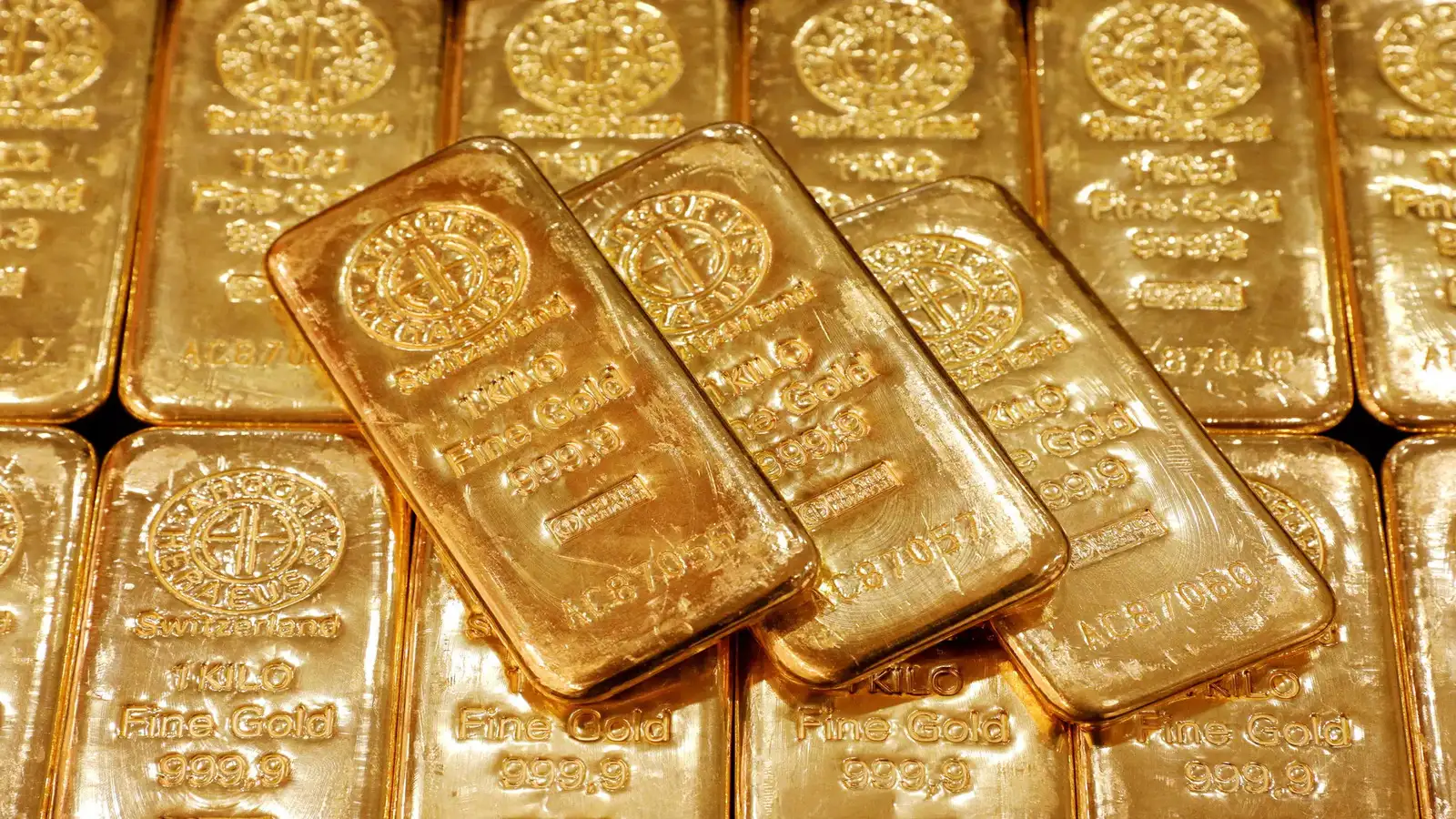 Safe Haven No More? Gold Drops Sharply Despite Escalating War Fears